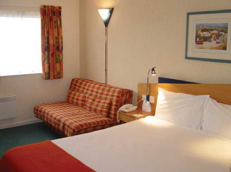 Holiday Inn Express Inverness, An Ihg Hotel Bagian luar foto